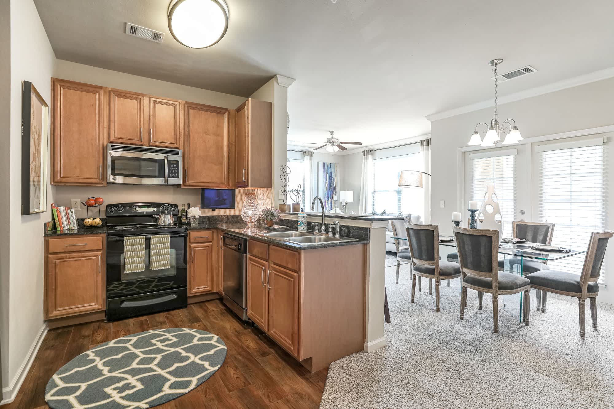 Brewster Commons at River Chase – photo 4
