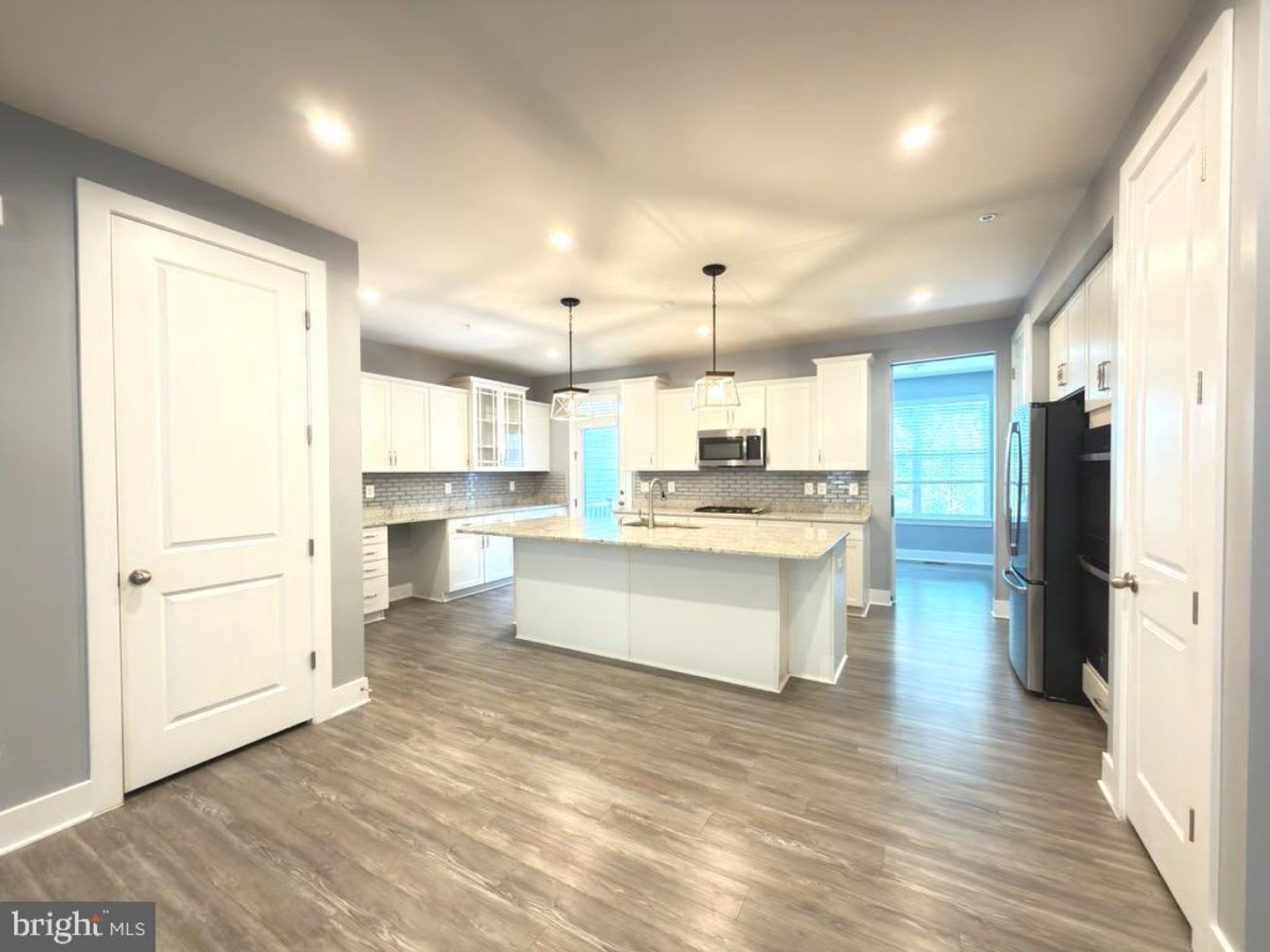 Stunning 4bd 3.5bth Townhome in the Enclave at Waugh Chapel – photo 3
