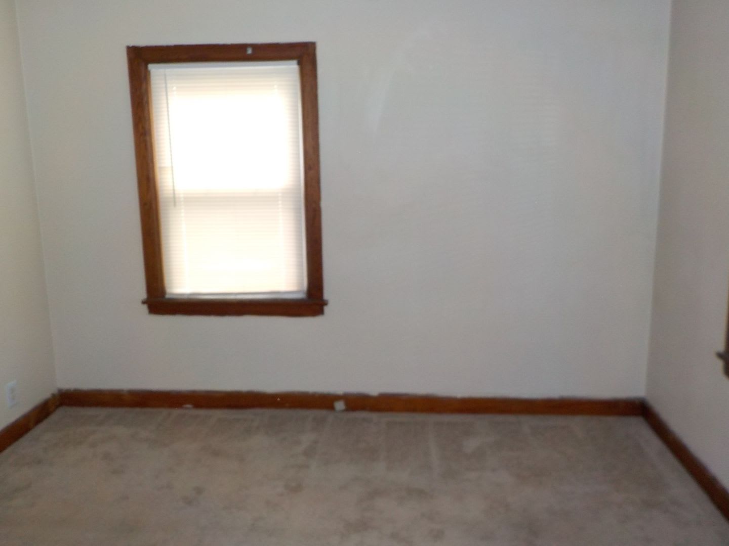 815 W 7th Street – photo 5