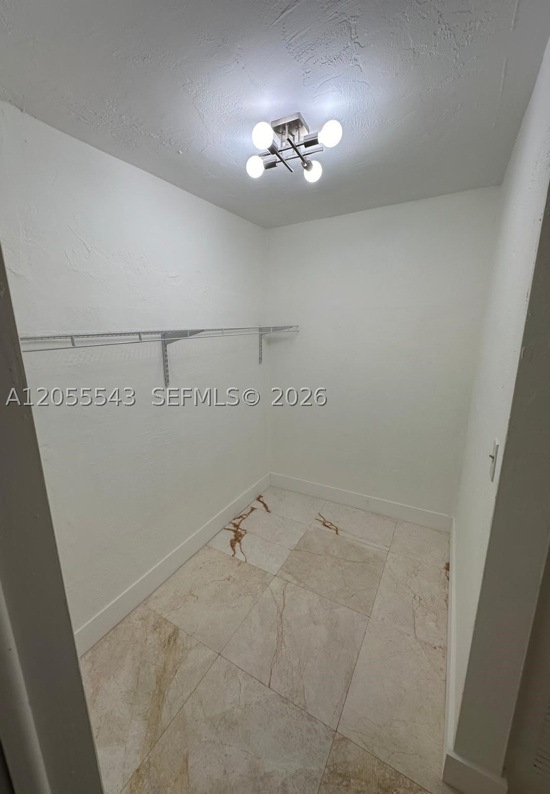 10901 N Kendall Dr. – photo 4