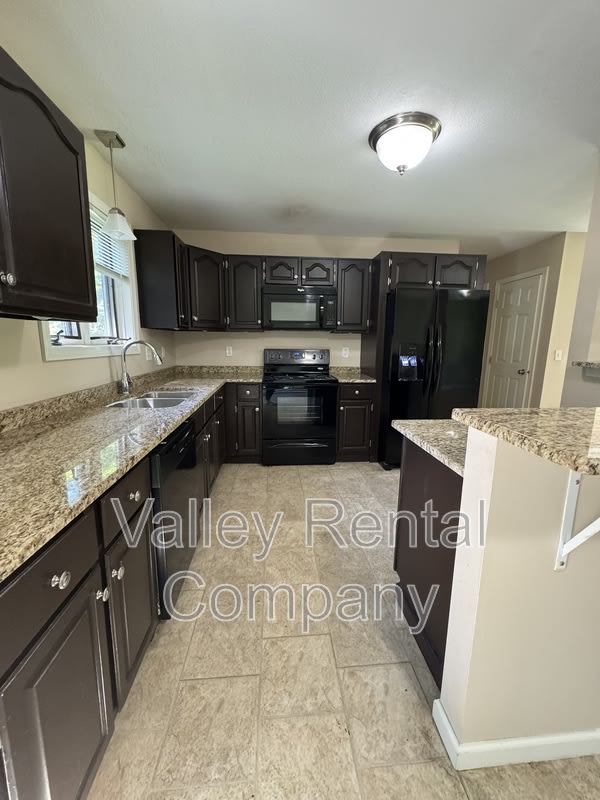 159 Amherst Road – photo 2