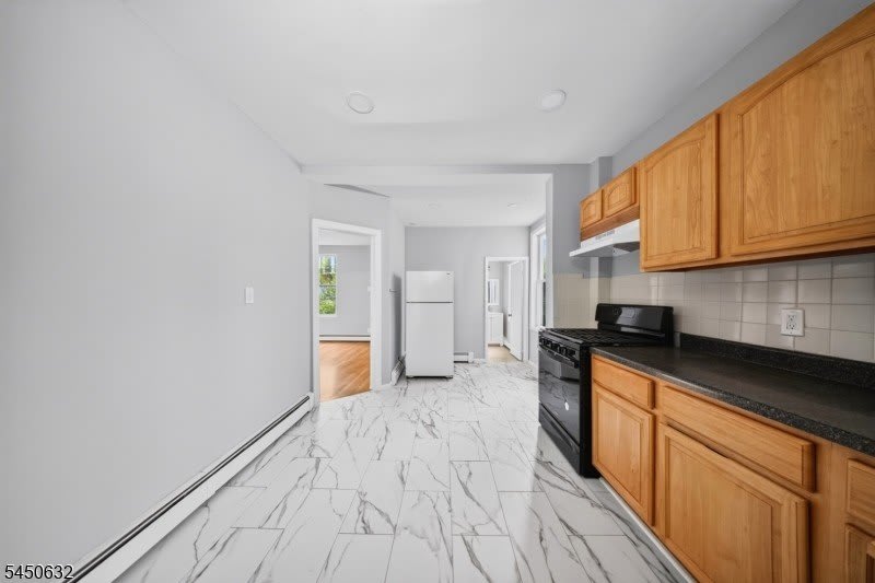 231 Clark Pl – photo 3