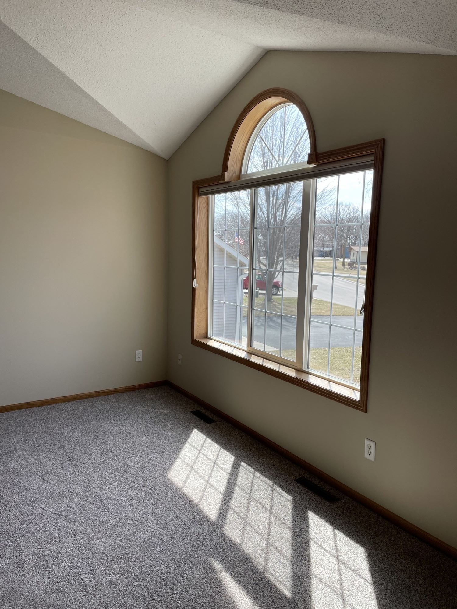 1038 Anna Ave – photo 1