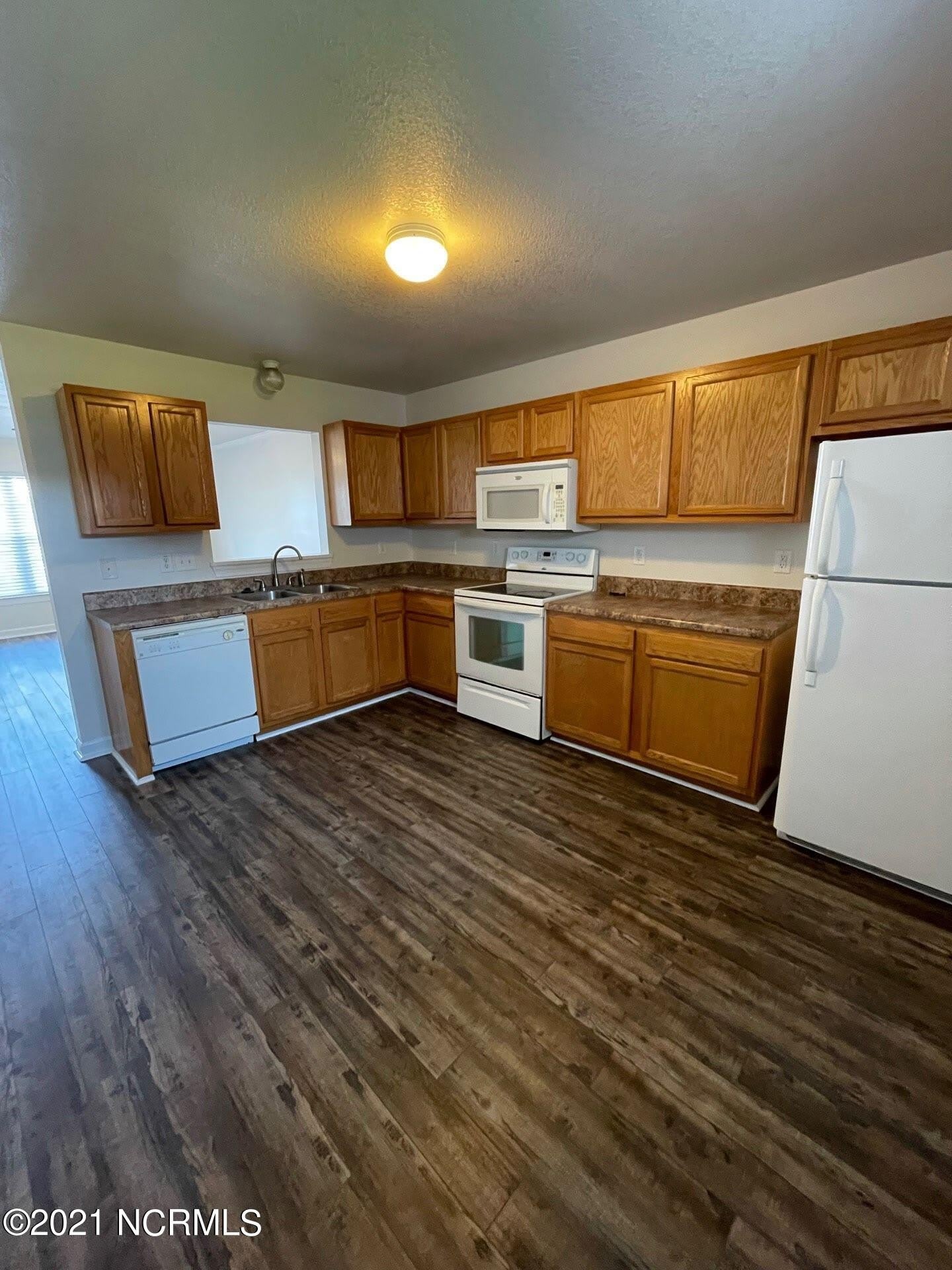 206 Bridgewood Drive – photo 5