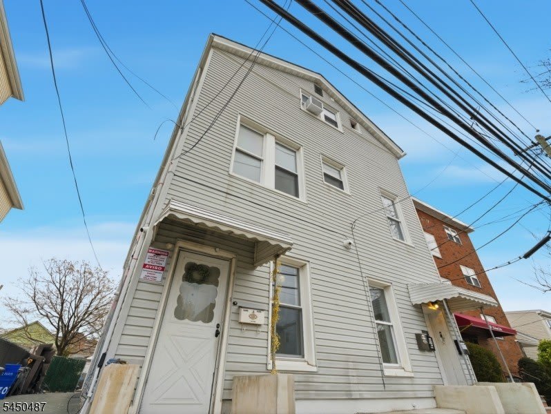 302 Belmont Ave – photo 1