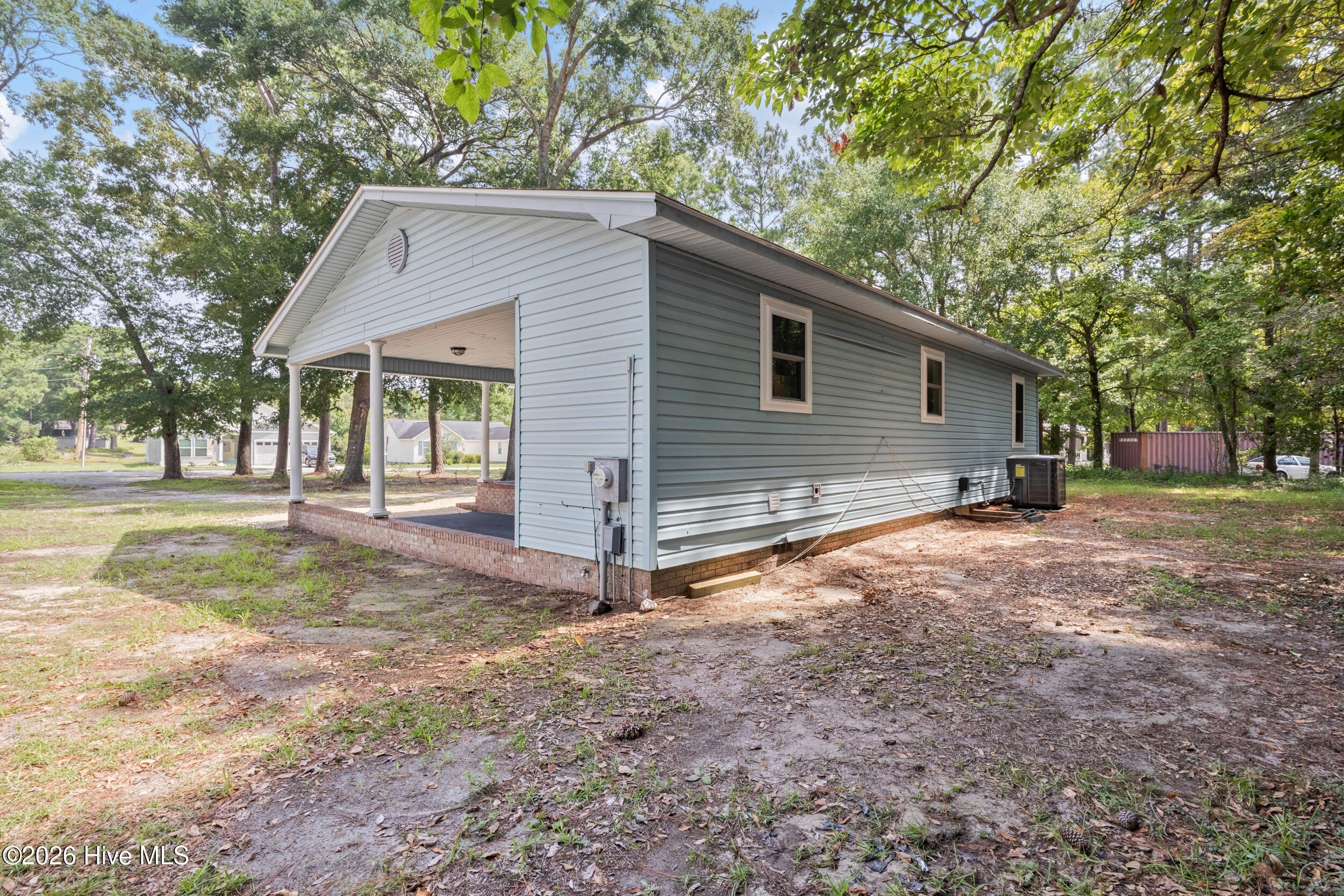 1070 River Drive SW – photo 4