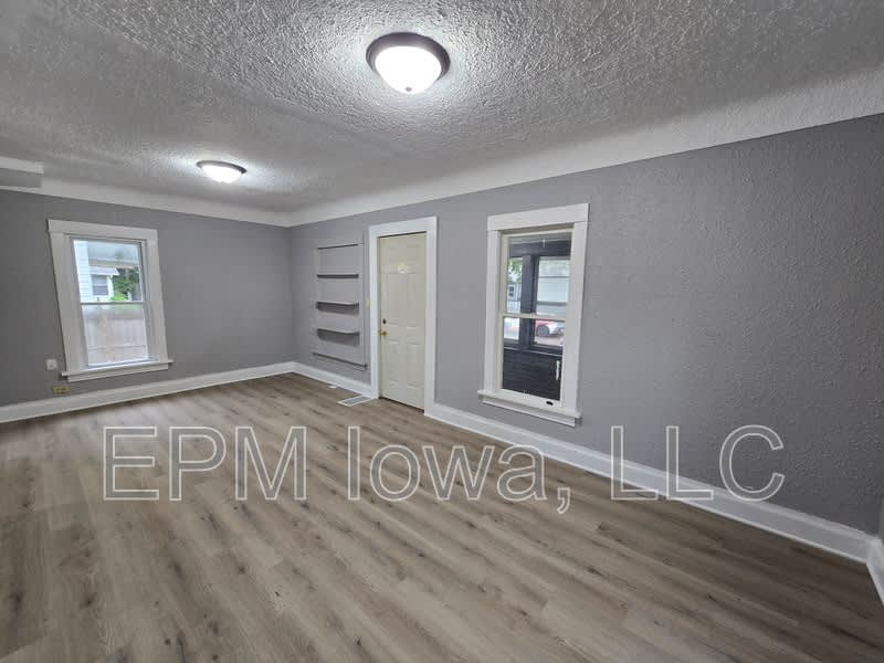 642 Dawson Street – photo 4