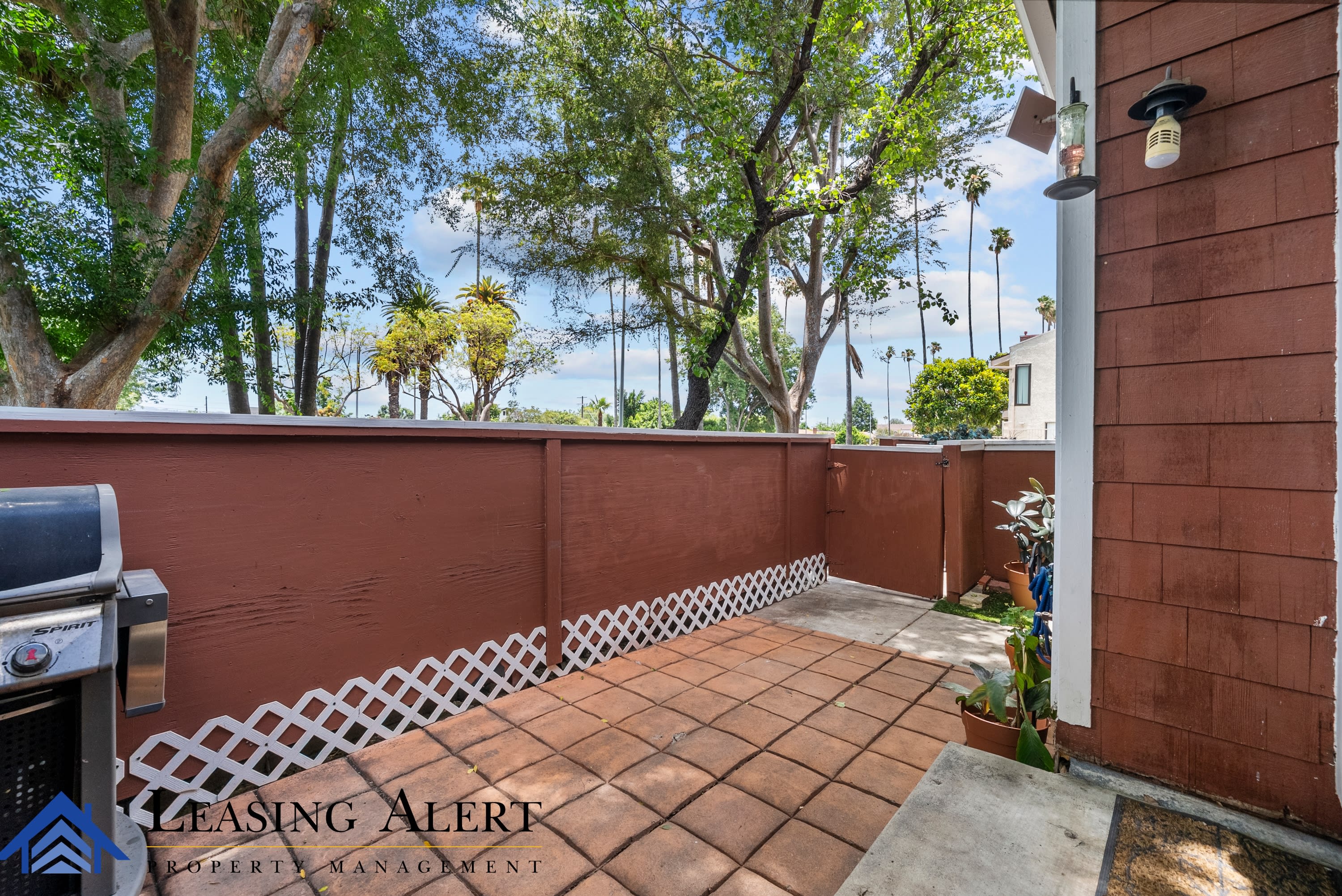 19431 Sherman Way – photo 3