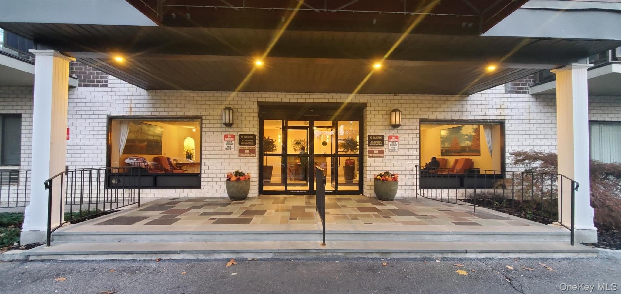 160 ACADEMY Street – photo 3
