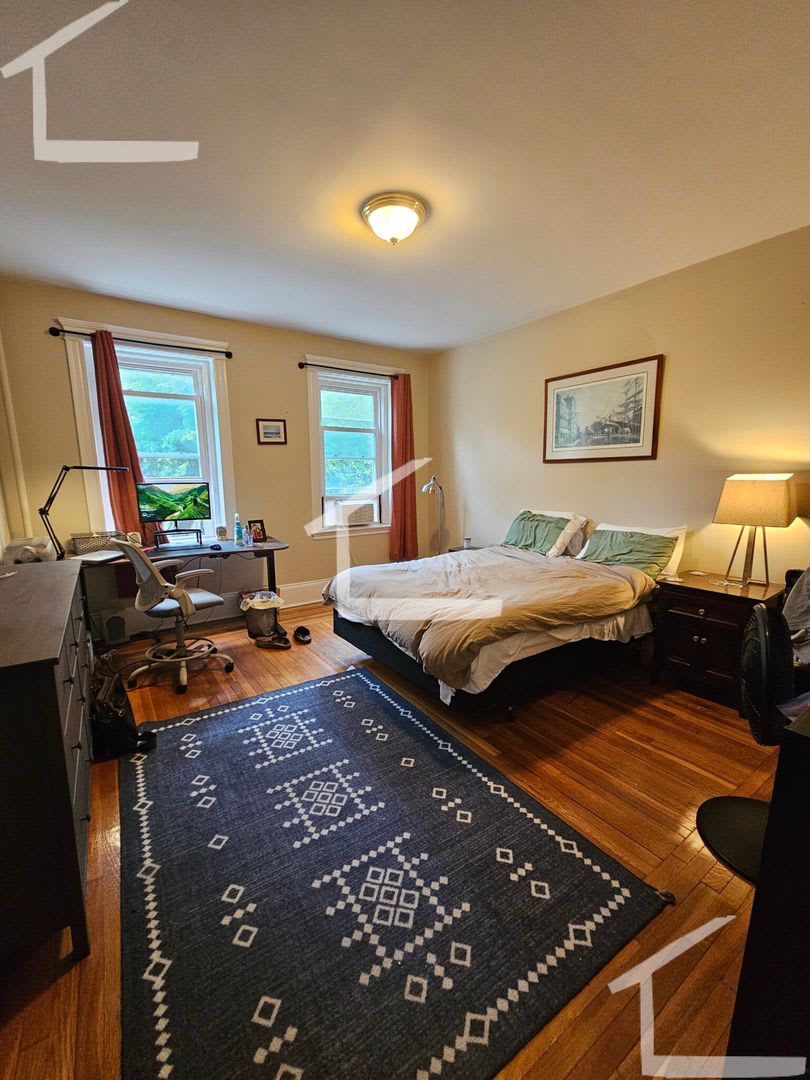 Charming 5 Bedroom – photo 4