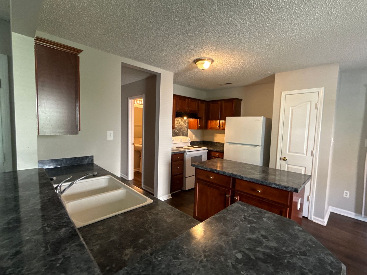 1601 Elk Creek Court – photo 5
