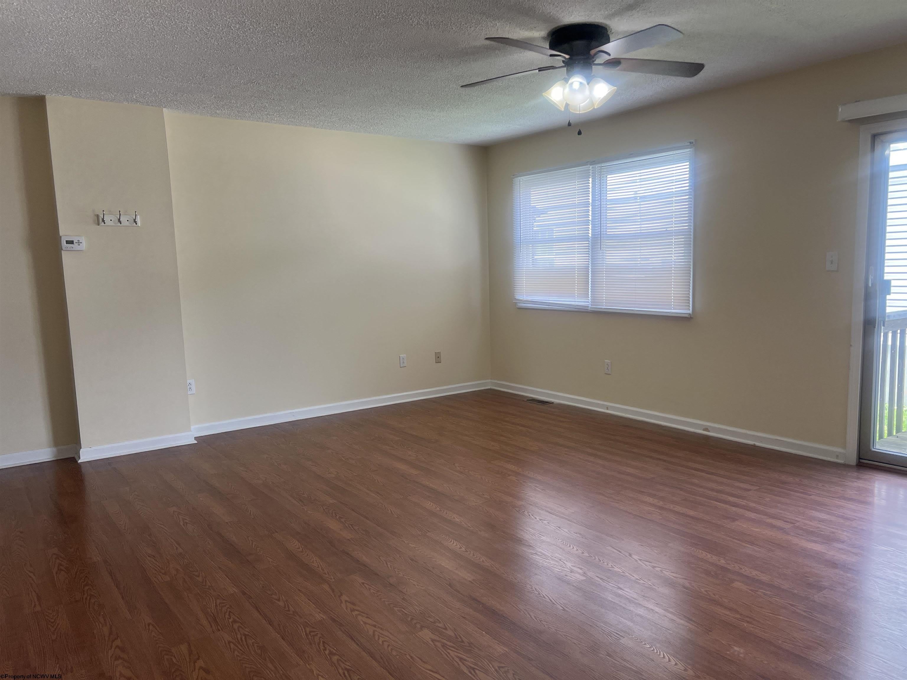 206 Stonegate Circle – photo 3