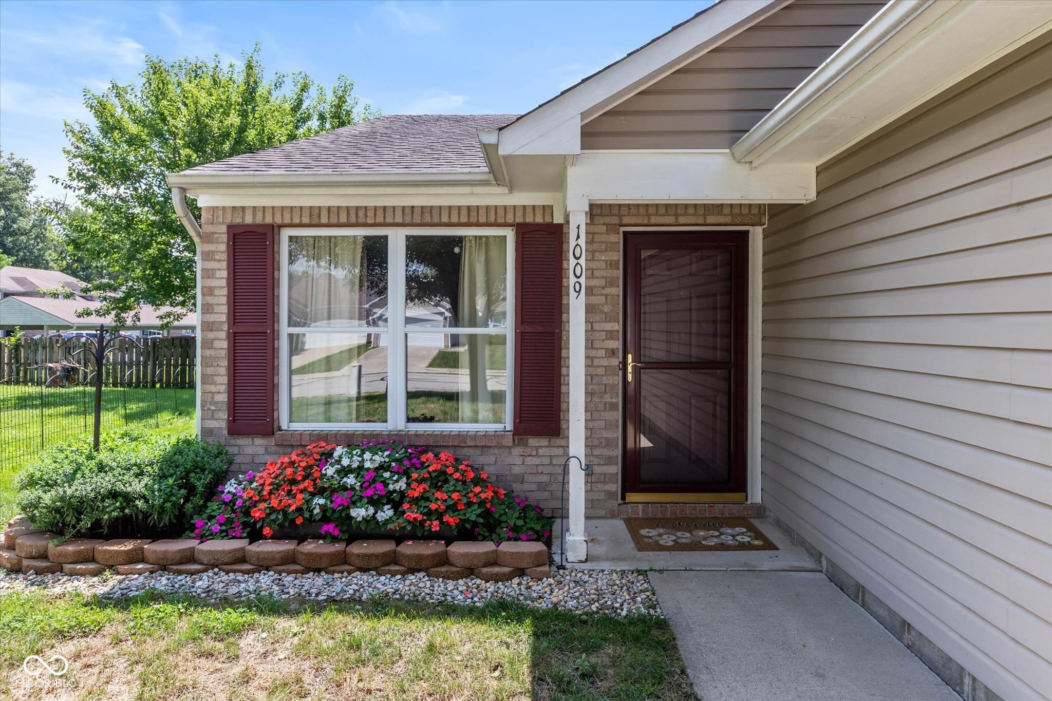 1009 Ebony Circle – photo 2