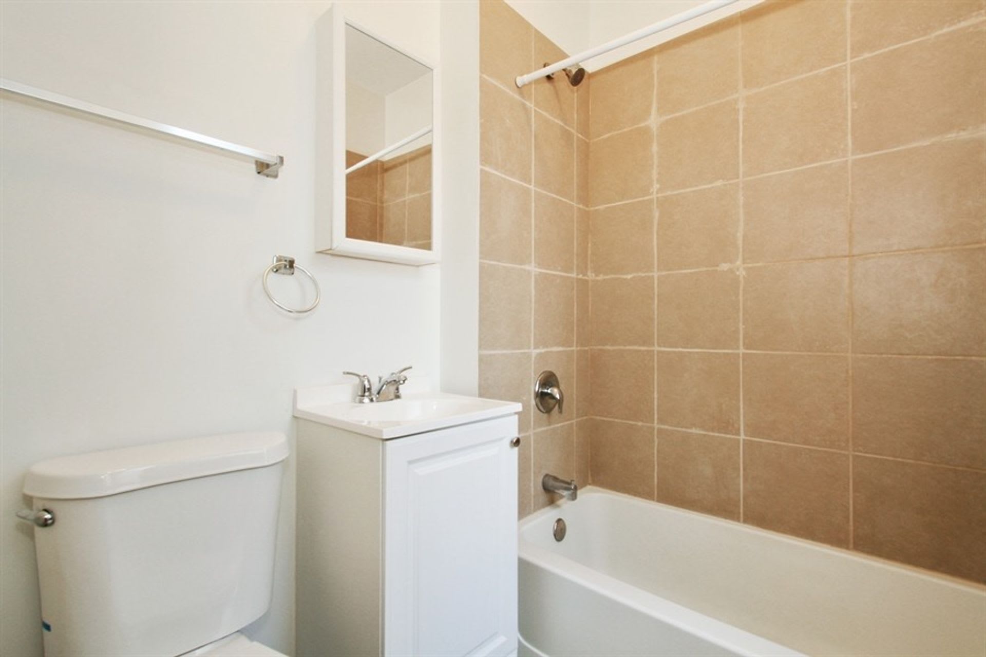 7956 S Burnham Ave – photo 2