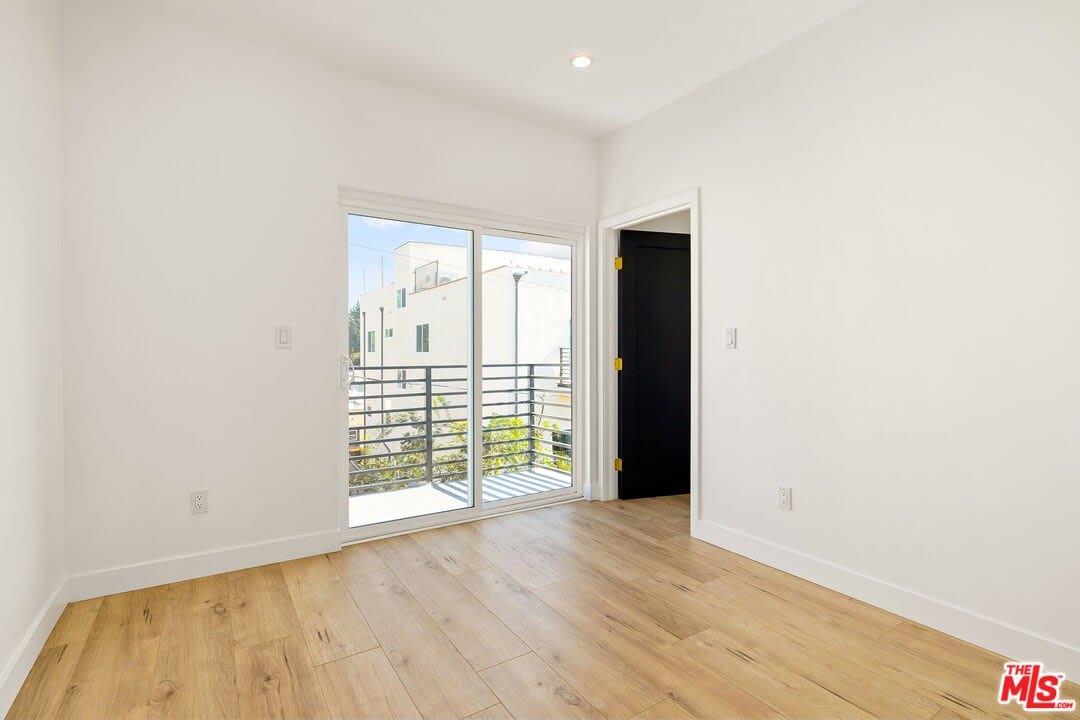 3420 12th Ave – photo 5