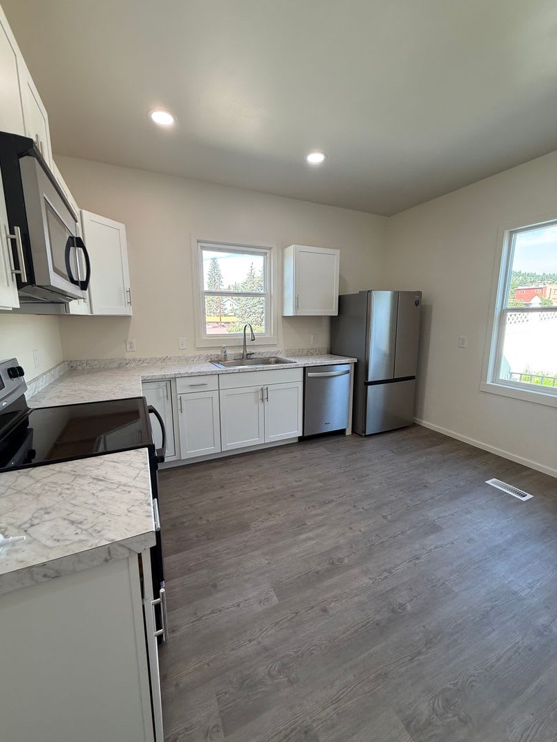 927 W Mercury – photo 4