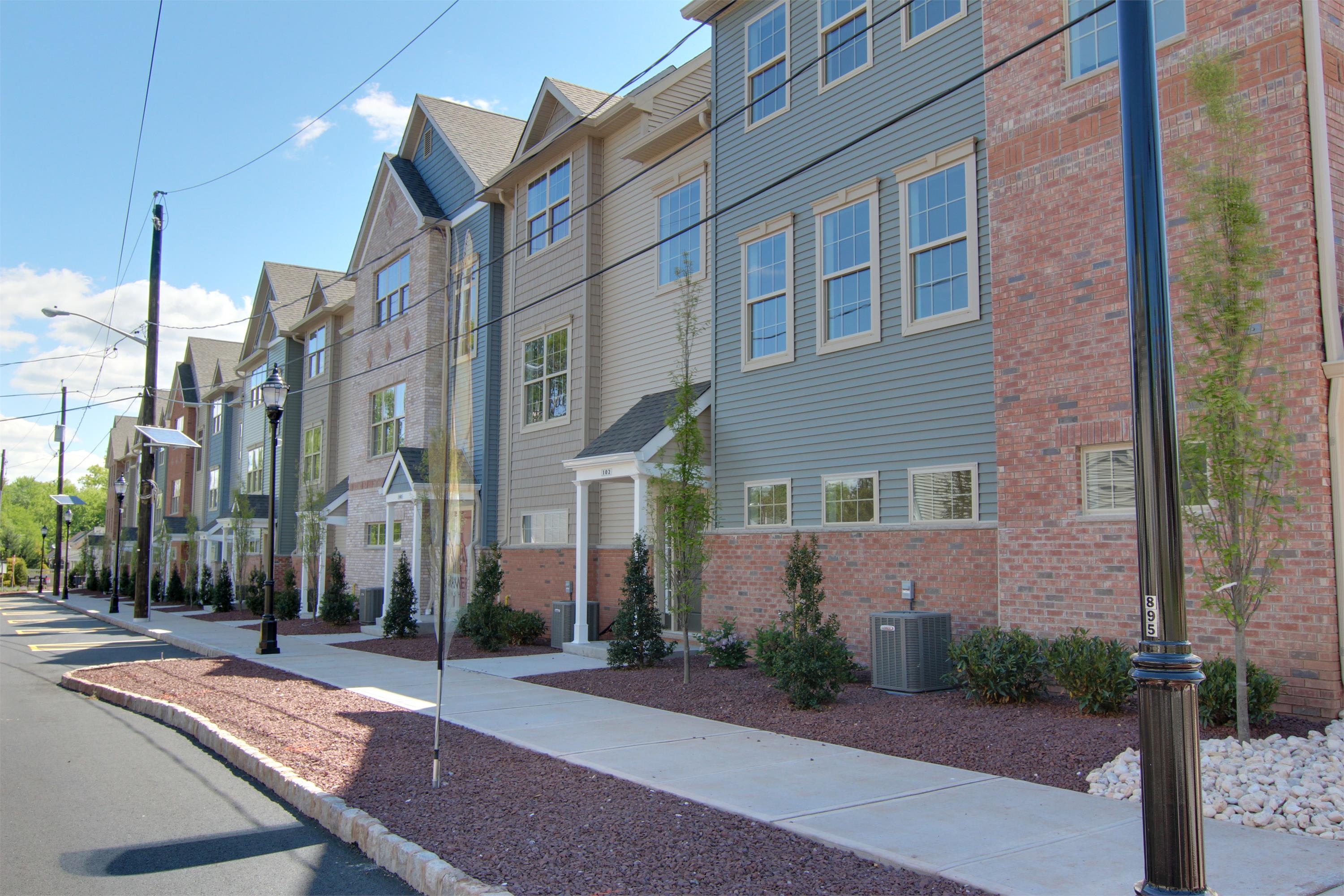 210 Johnson Street – photo 2