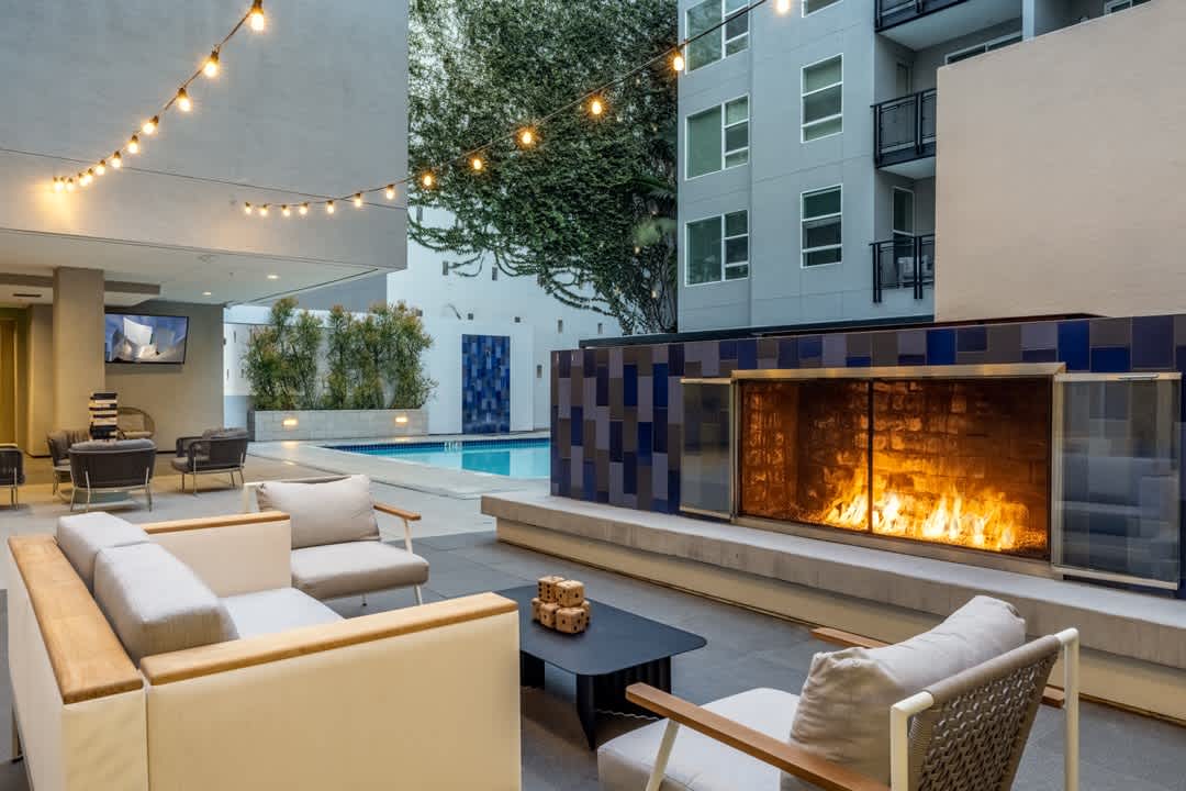 1111 Wilshire – photo 1