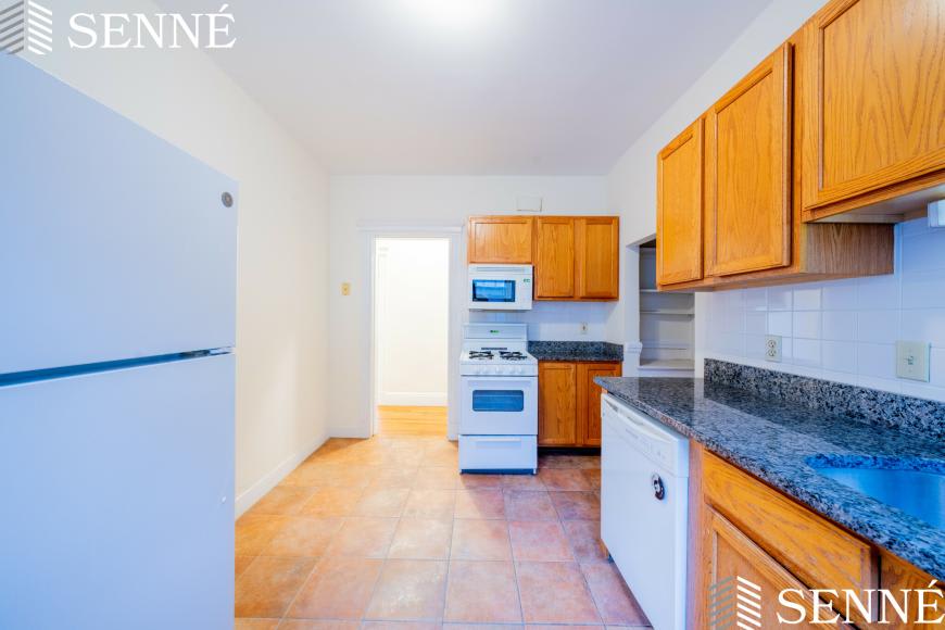333 Harvard St. – photo 2