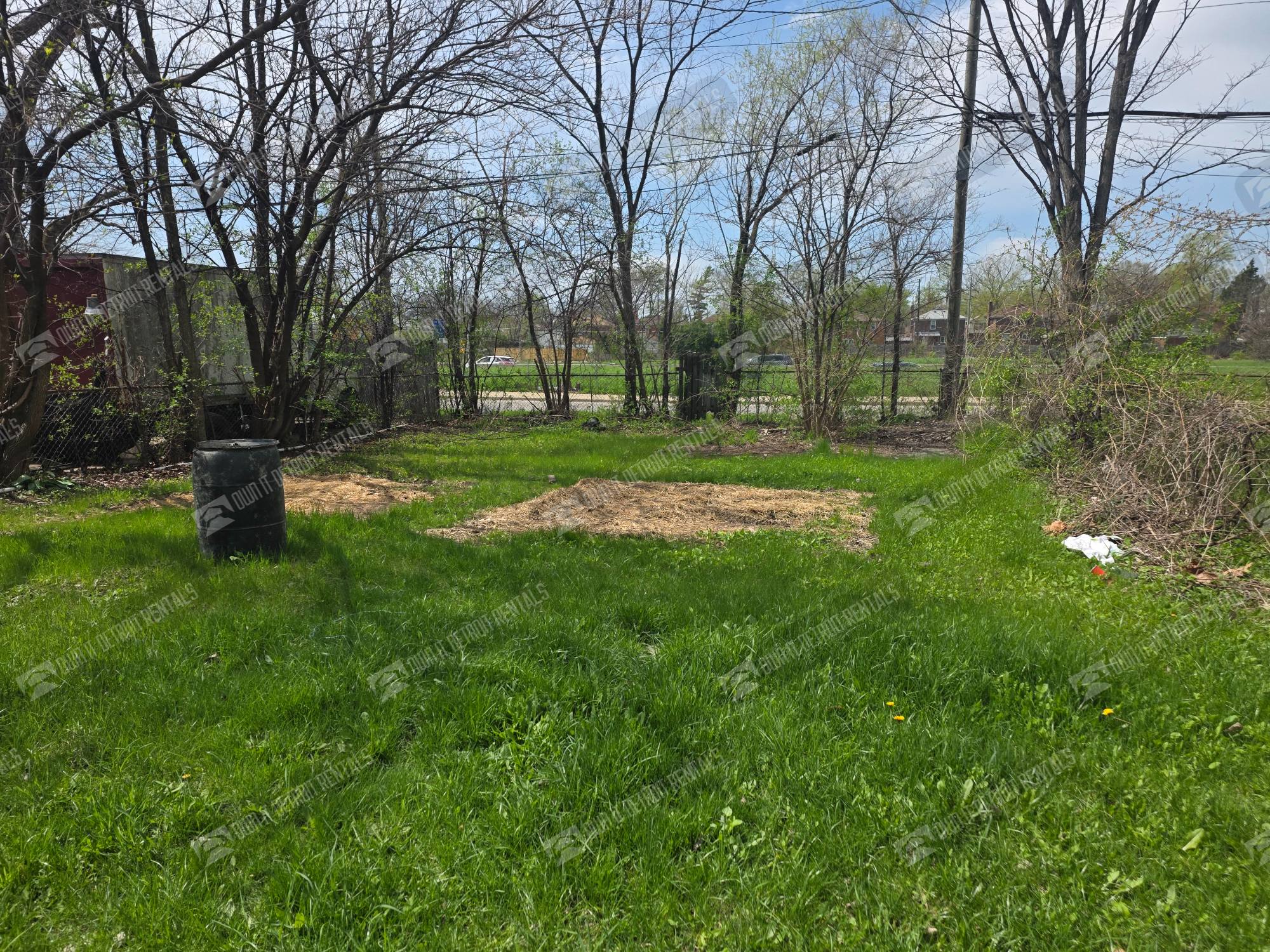 9245 Archdale St – photo 3