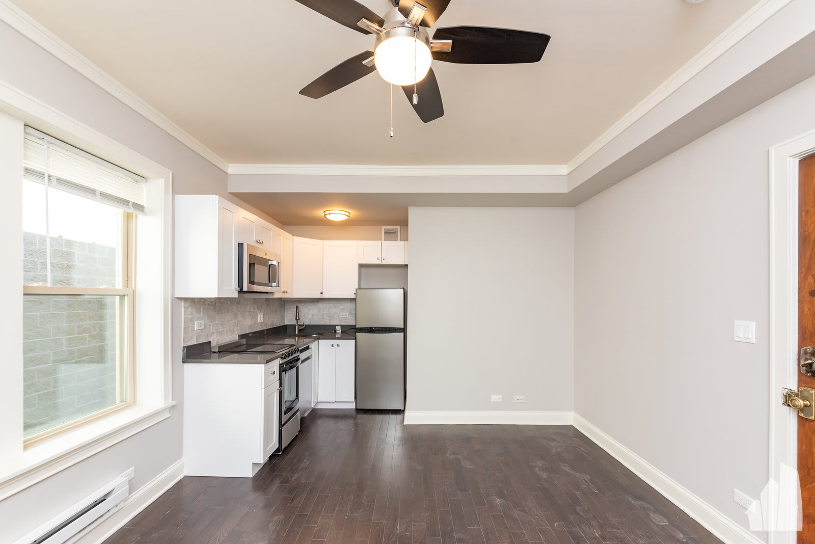 640 West Wrightwood Avenue – photo 2