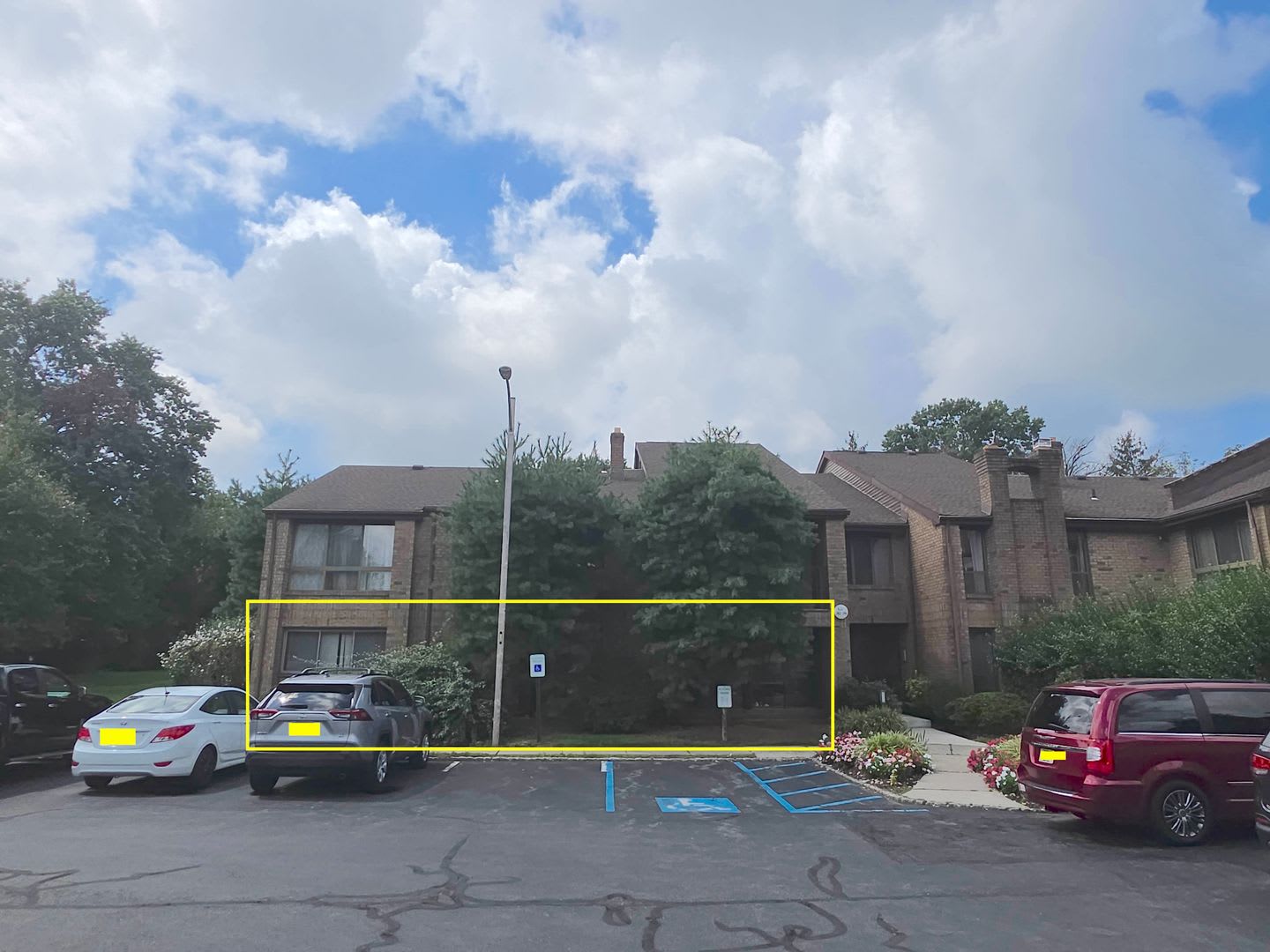 Centrally Located 2 Bedroom 1 Full Bathroom 1St Fl Condominium In The Prestigious Willowbrook Development – photo 1