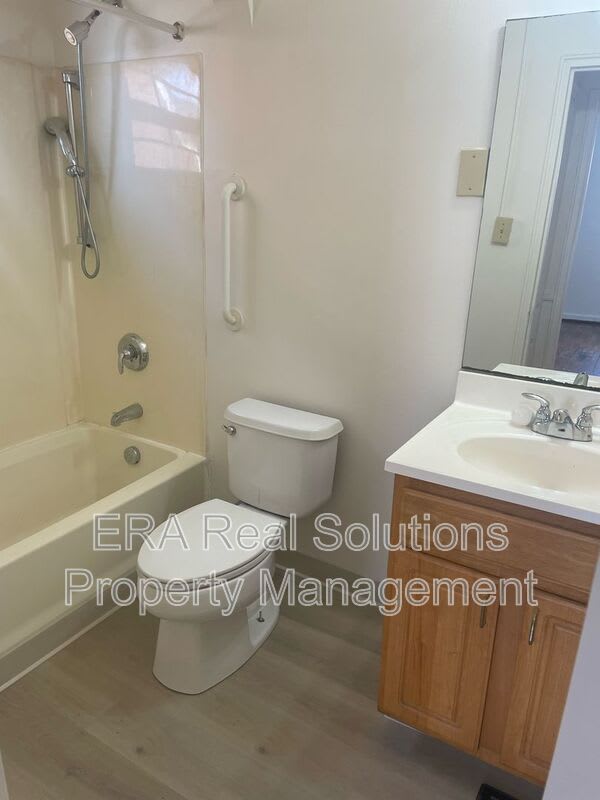 345 Mayfair Blvd- A – photo 4