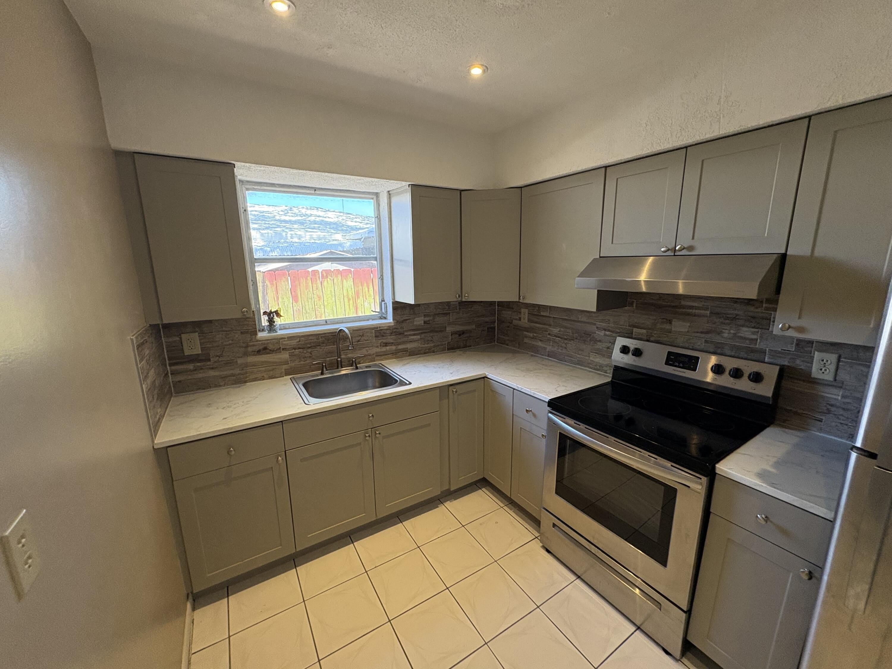 6111 SW 31st Street – photo 5