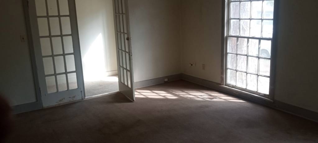 136 Shadowlawn Drive 1 – photo 4