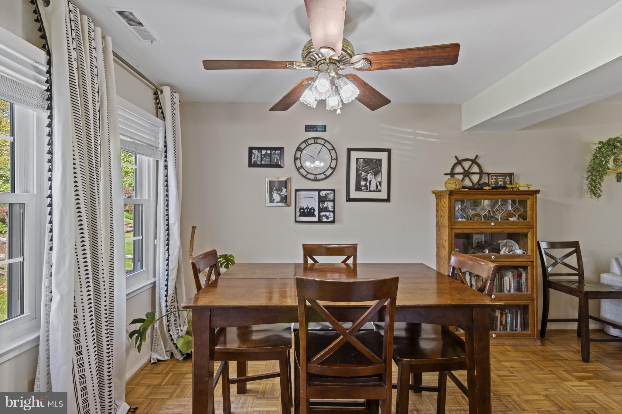 1435 CROFTON Parkway – photo 3