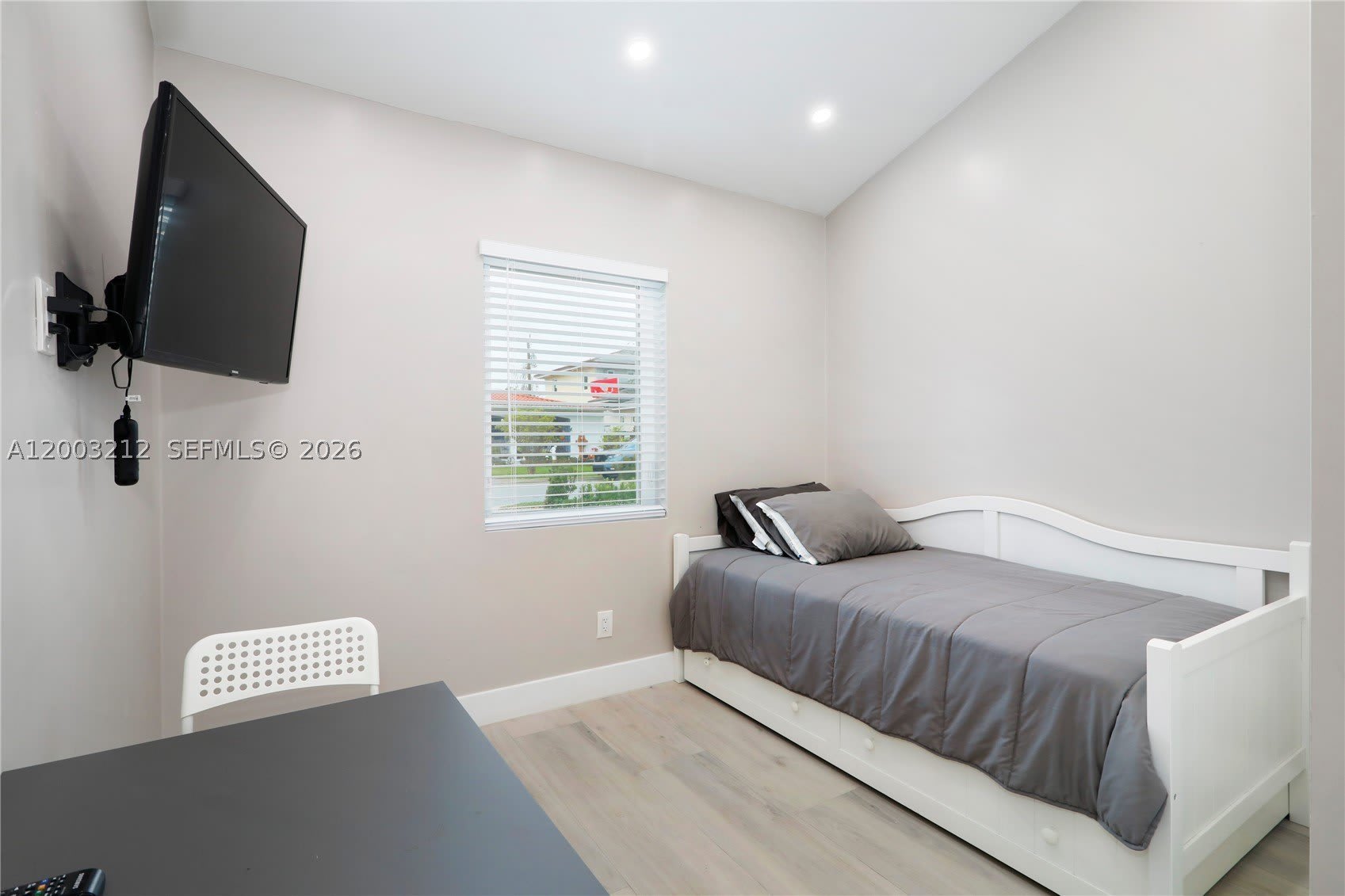 2368 SW 21st St – photo 4
