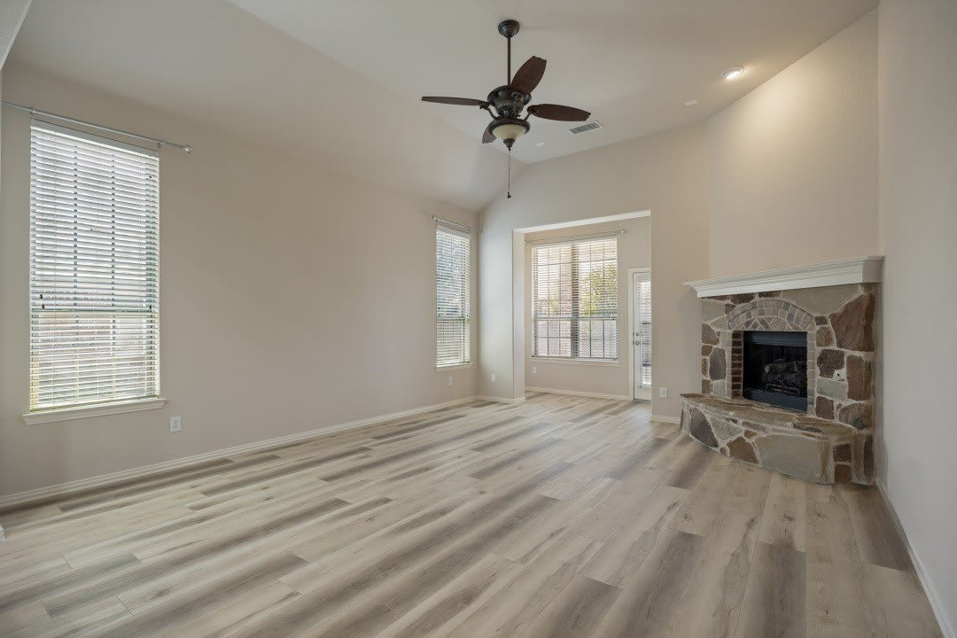 2318 Patriot Drive – photo 4