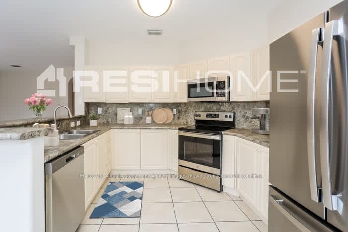 15554 Southwest 41st Terrace – photo 4