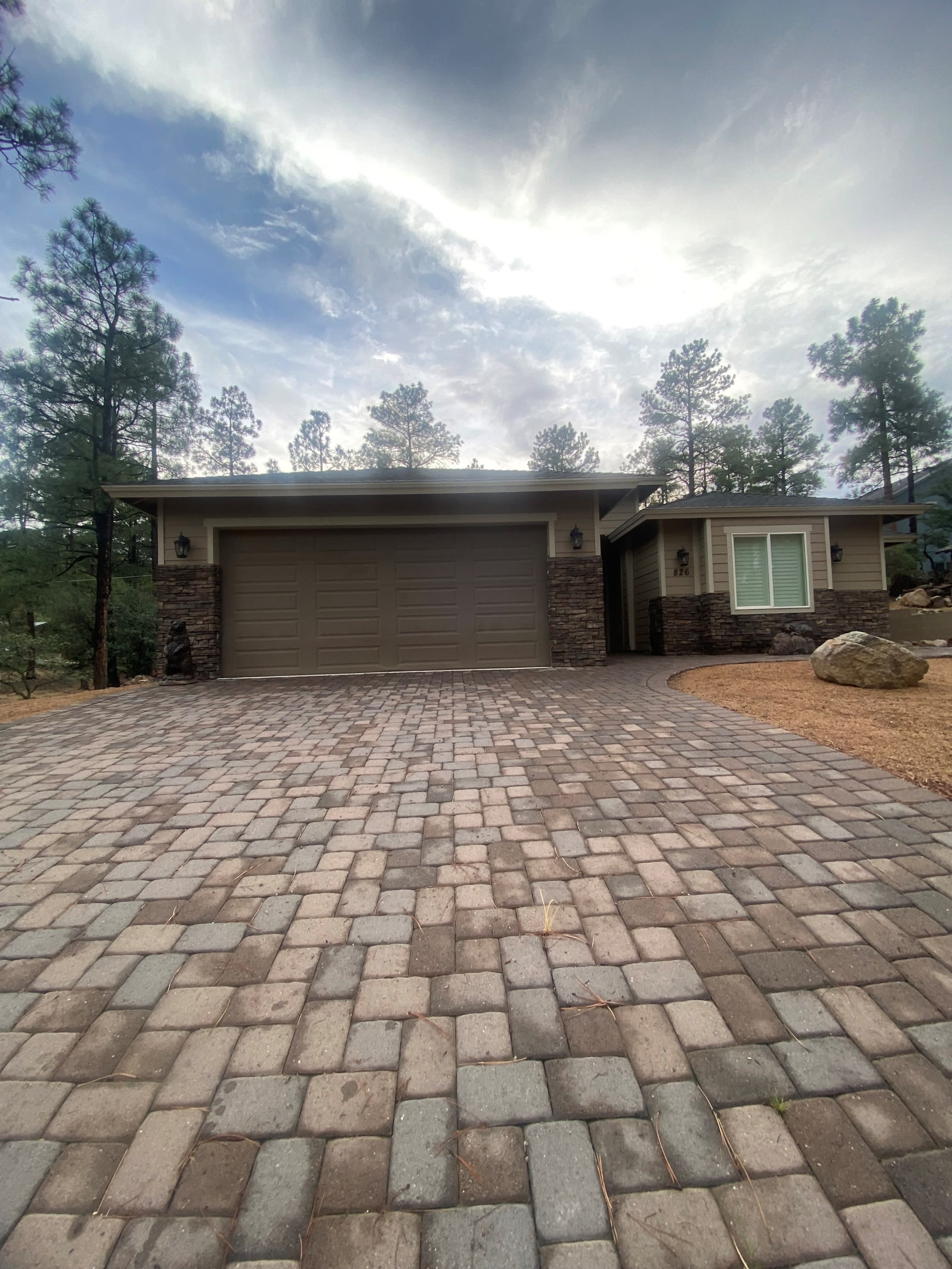 826 Hemlock Avenue – photo 4