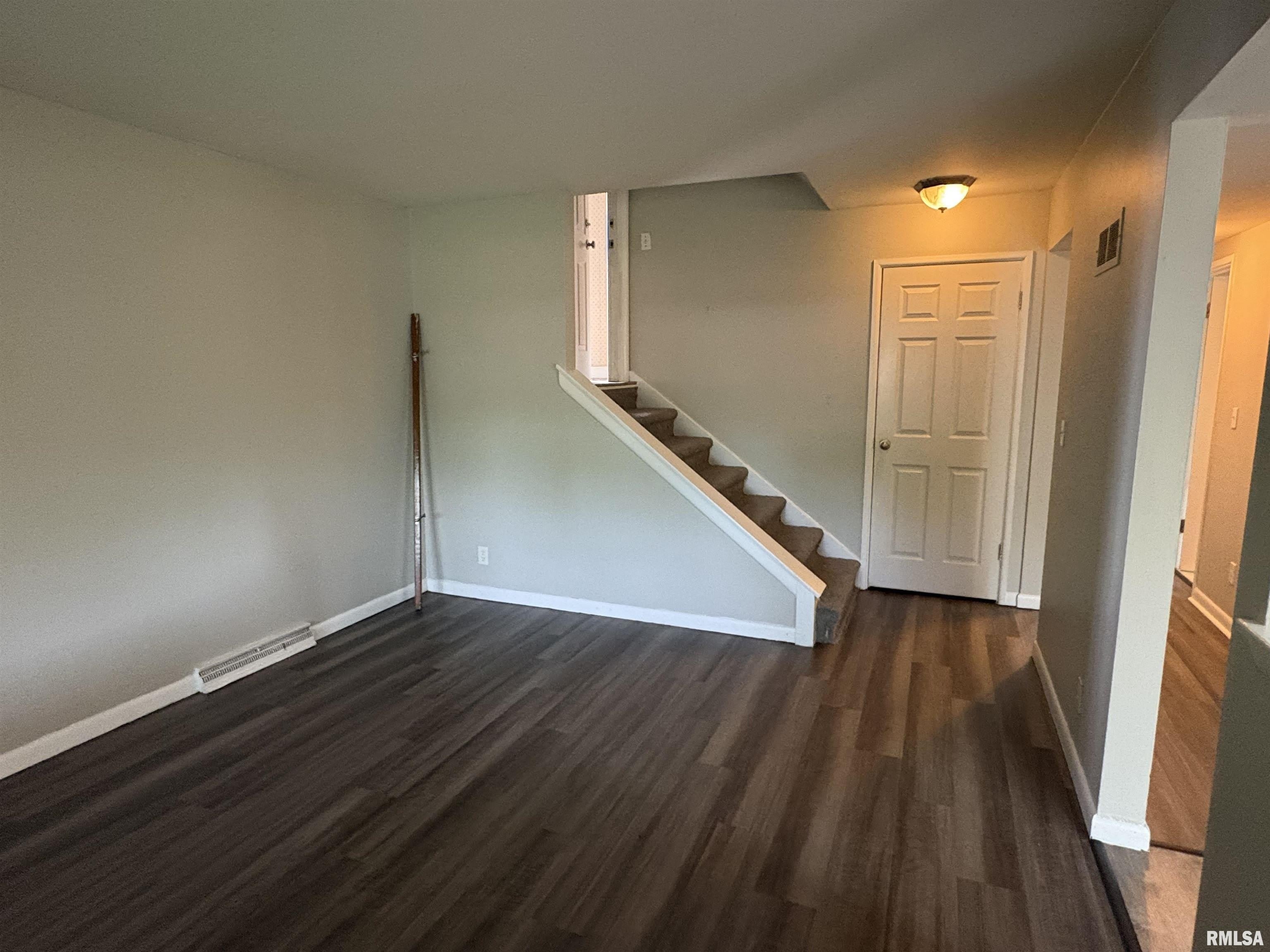 3409 N California Avenue – photo 3