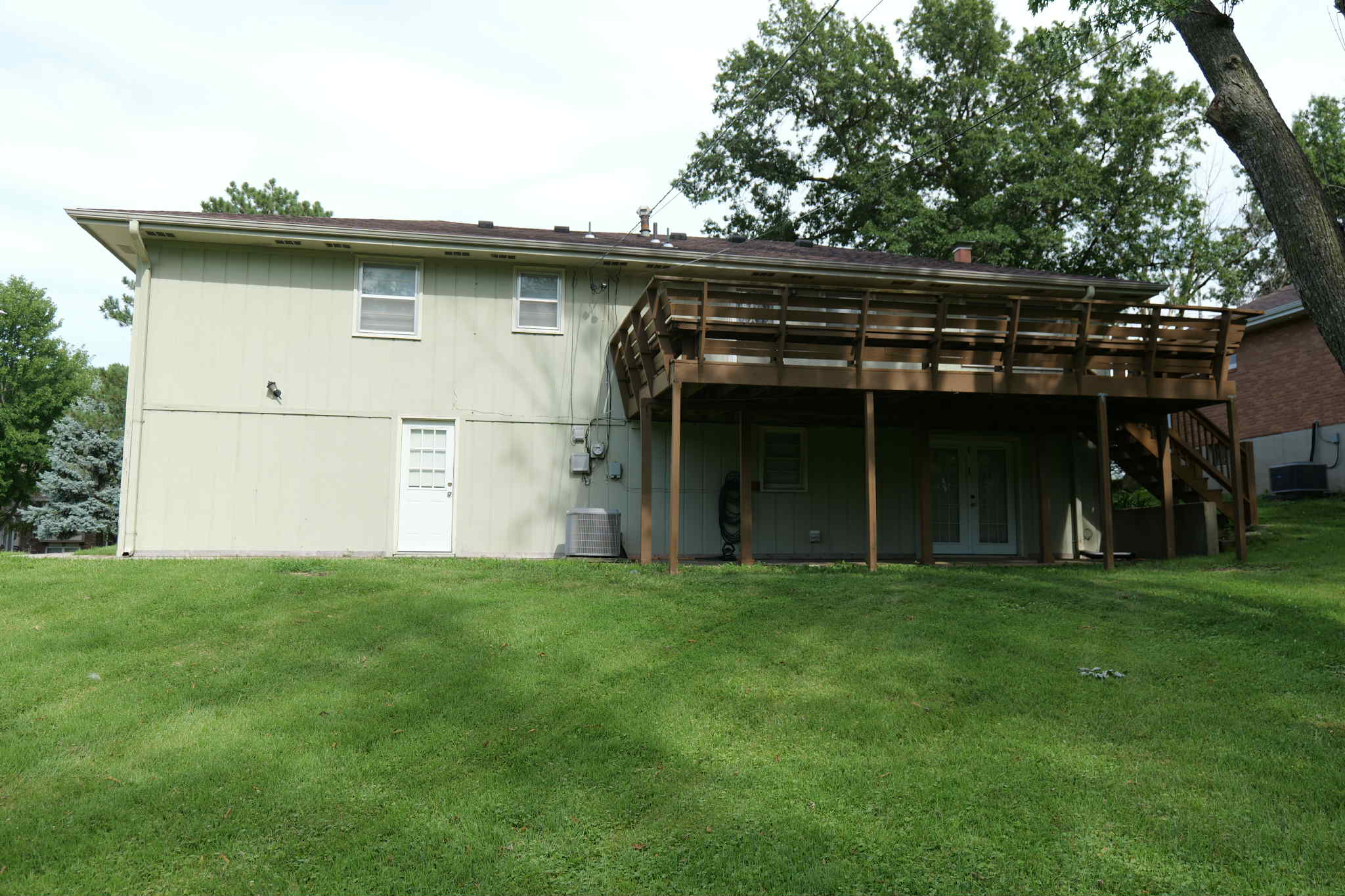 5018 Rosehill Drive – photo 3
