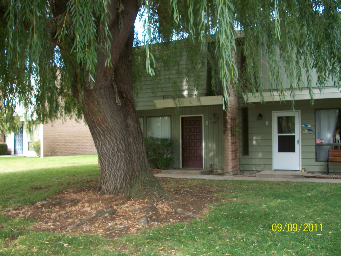 Charming Condo With Spacious Layout Move In Mid August – photo 1