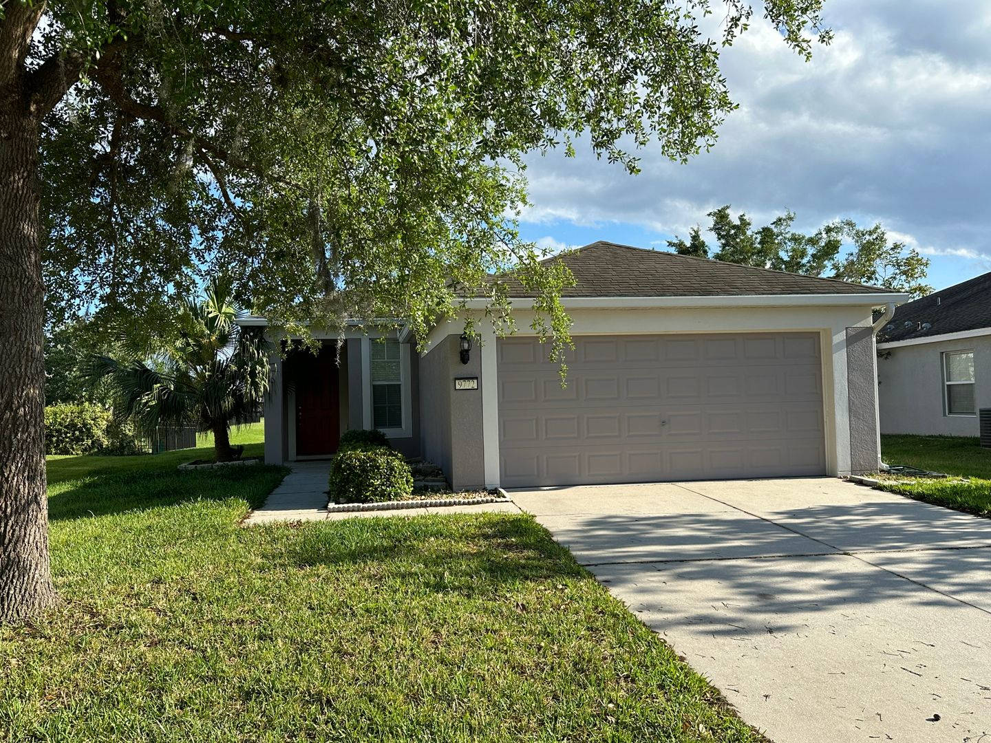 Spacious 3 Bedroom Home With View Of Pond In Backyard – photo 1