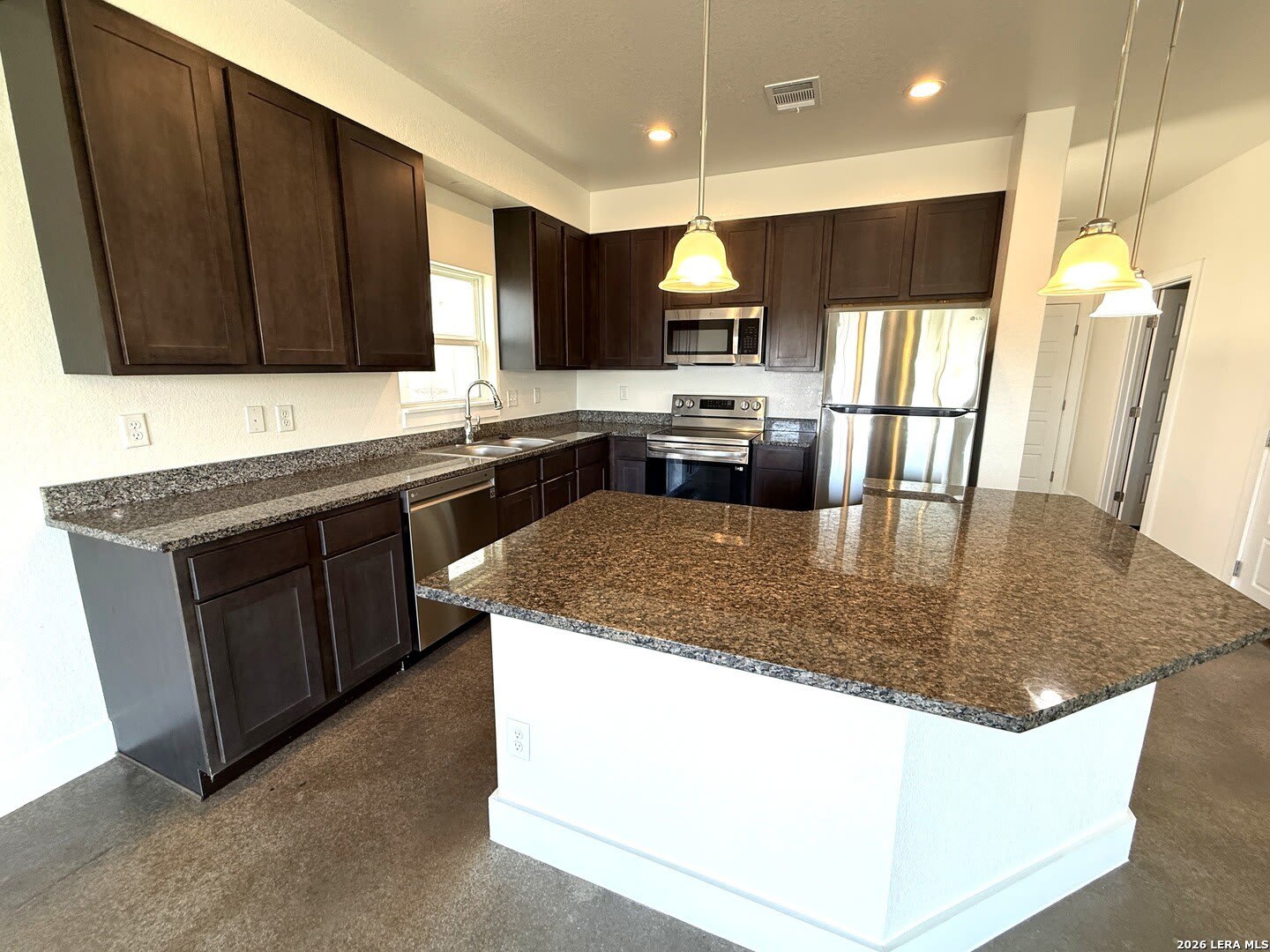 236 Sapphire – photo 5