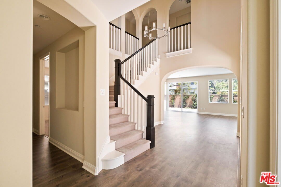 5929 Spelthorne Ln – photo 3