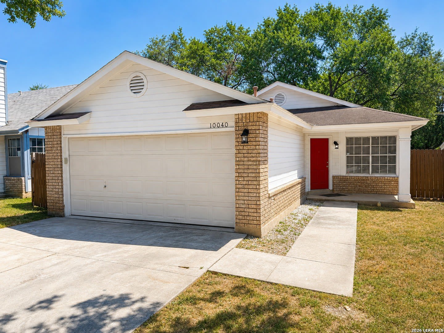 10040 Woodtrail – photo 1
