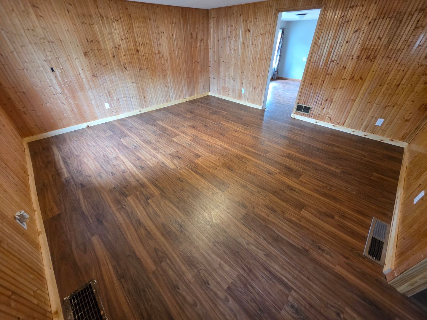 1300 2Bd 1Ba 1717 Necessity Street Available 09 01 2026 – photo 4