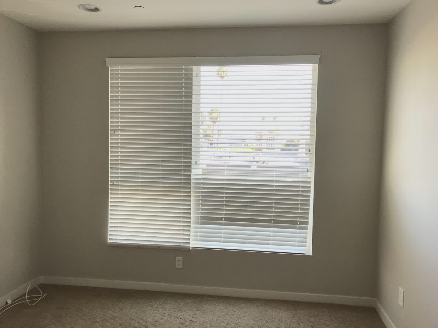 Spacious Hollywood Townhome with 2 Master Suites & Direct-Access Garage & Private Rooftop Deck – photo 3