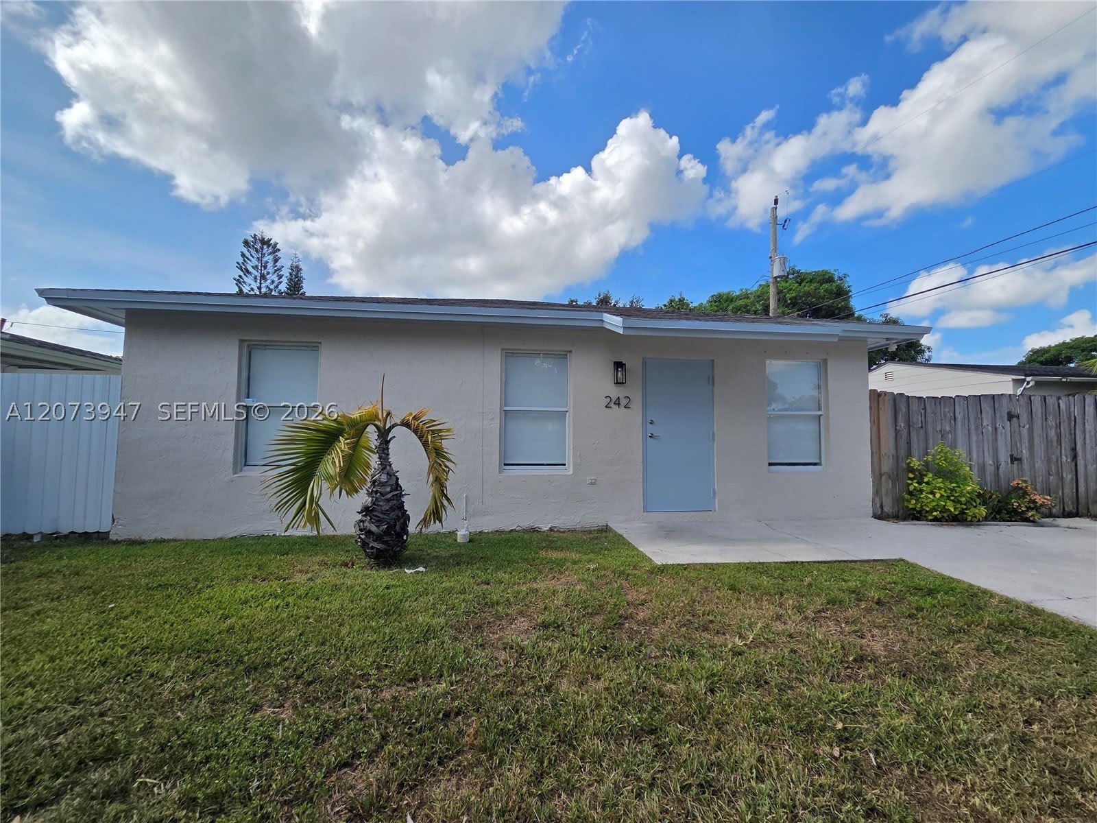 242 NW 51st Ave – photo 1