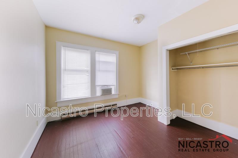 252 E Lane Avenue – photo 2