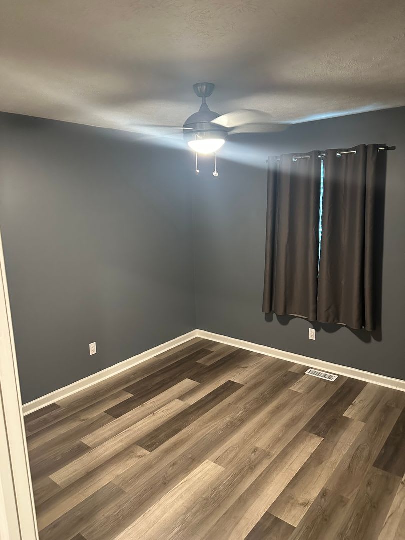 3 bedroom 1 bathroom house – photo 4