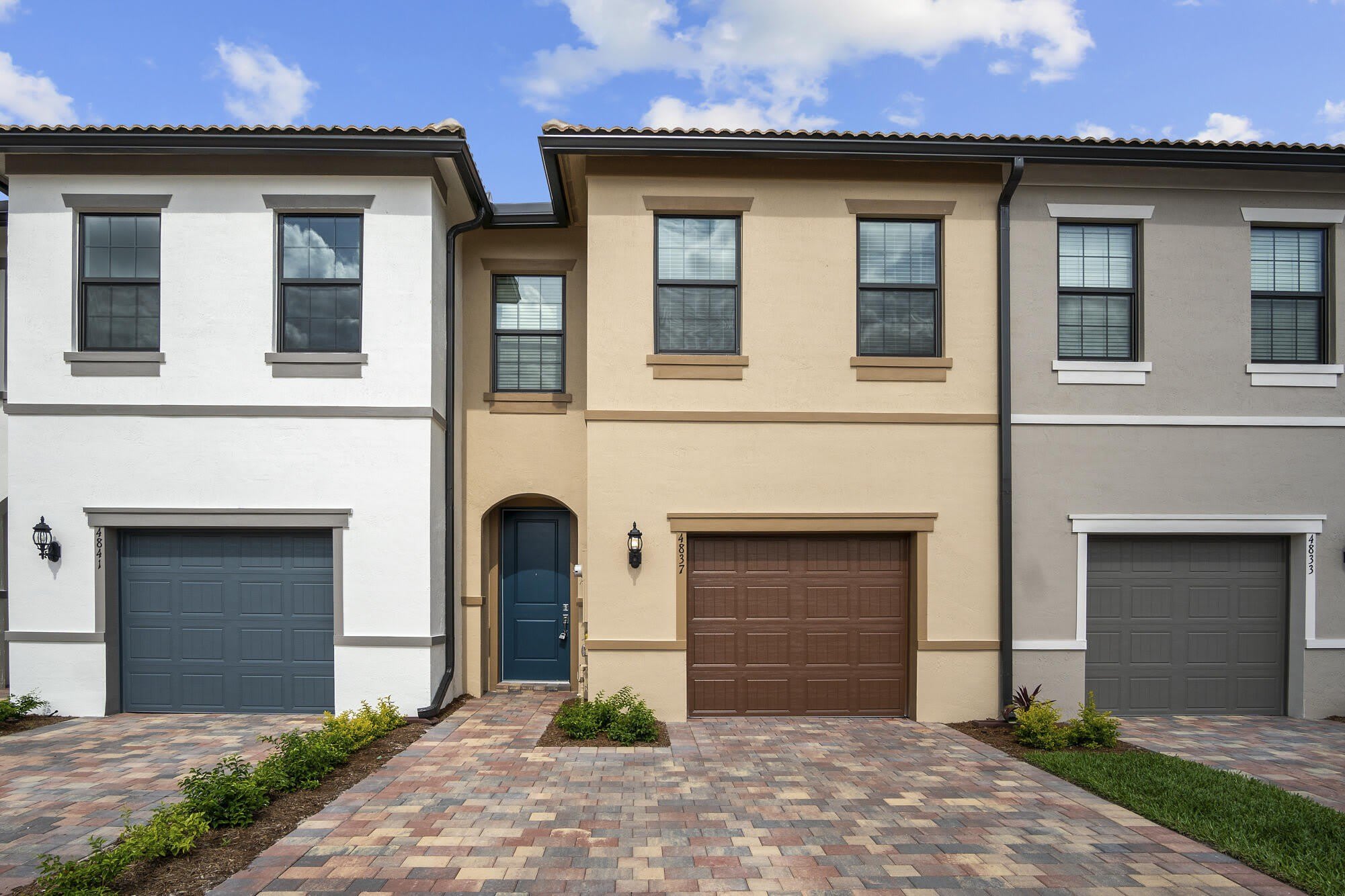 4837 Chantilly Road – photo 2