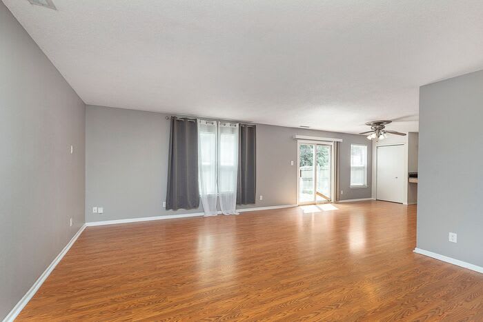1943 Dutch Elm Drive – photo 4