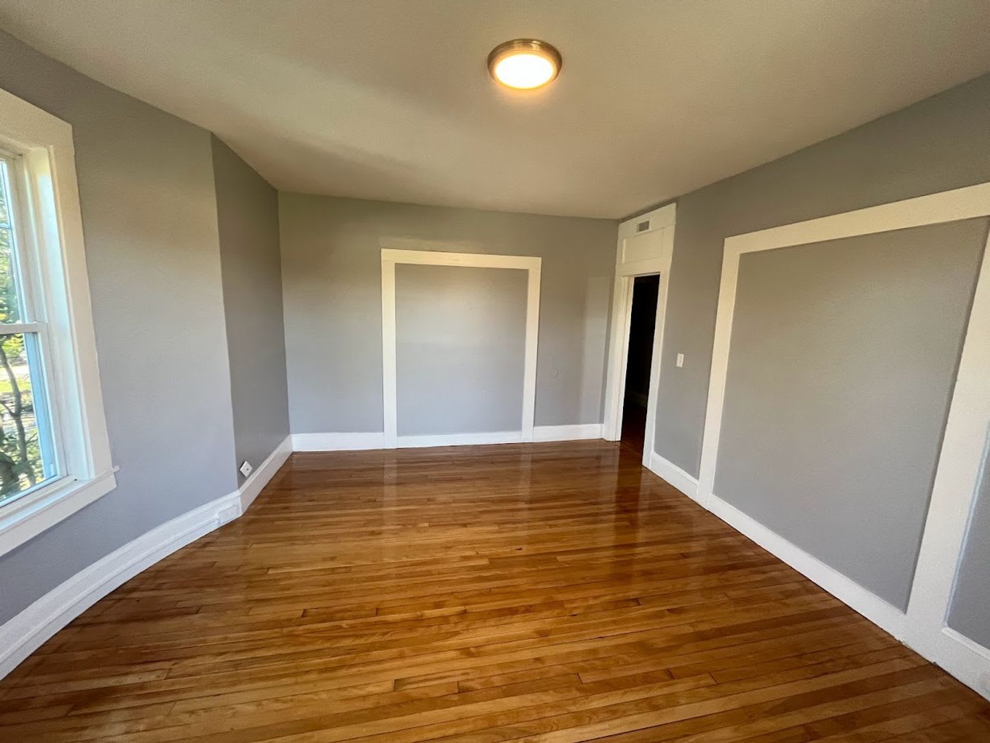 83 St James Ave – photo 4