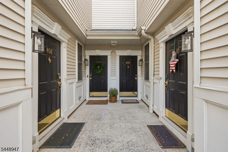 408 Donato Cir – photo 3